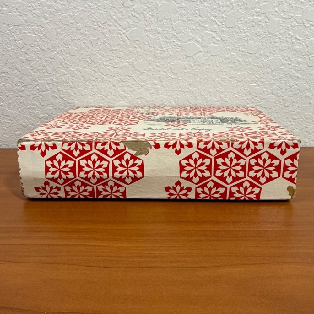 Vintage 1973 Marshall Field & Company Holiday Gift Box Red Snowflake Winter Scen - Picture 5 of 9